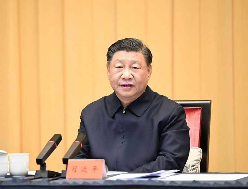 11月30日上午，中共中央总书记、国家主席、中央军委主席习近平在上海主持召开深入推进长三角一体化发展座谈会并发表重要讲话。